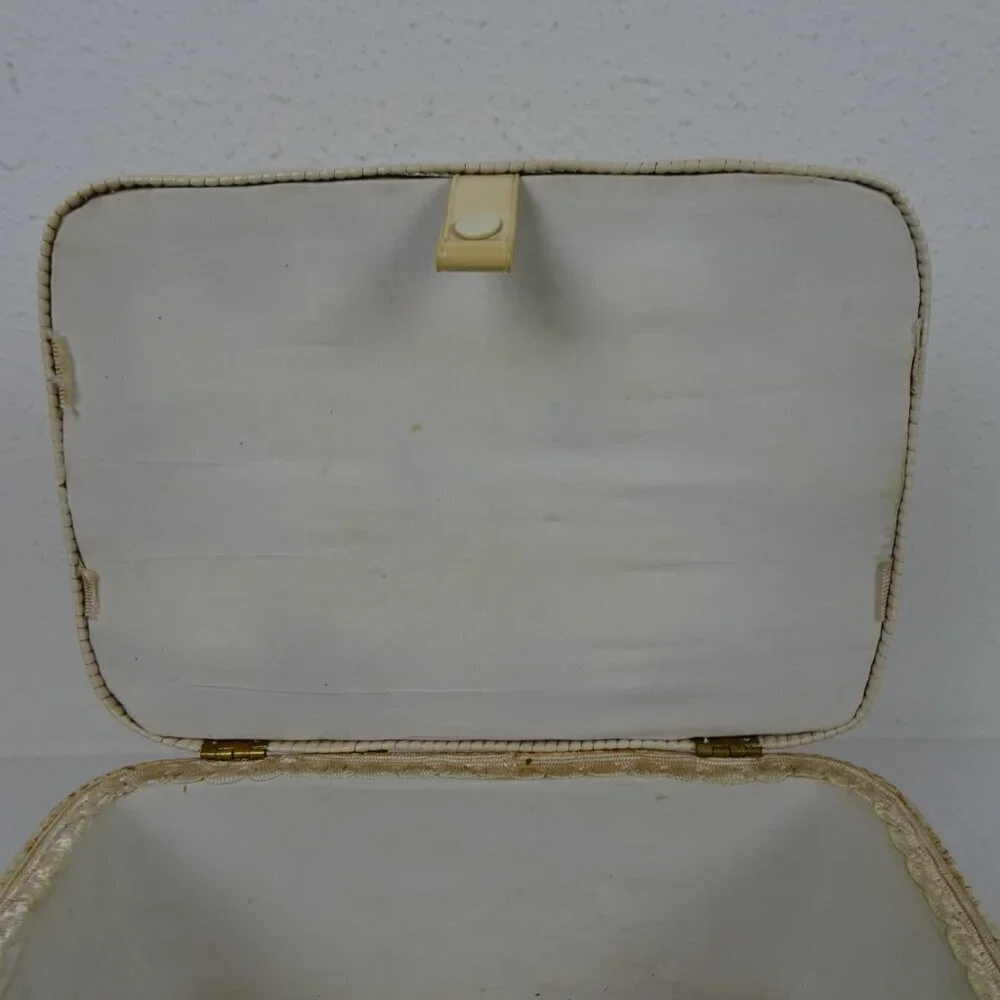 Vintage Wicker Woven Sewing Box Basket Beige Tan Ratan Lined